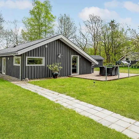Cozy Home In Give With Sauna 吉弗